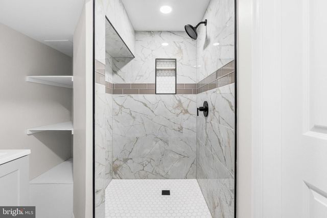 4686 A ST SE, Washington, DC 20019