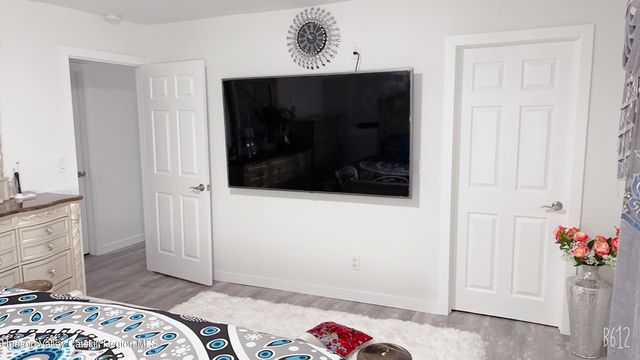 33 Mary Ave, Lake Katrine, NY 12449