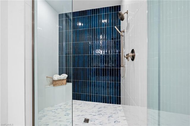 15339 Giardino DR 11-103, Naples, FL 34114