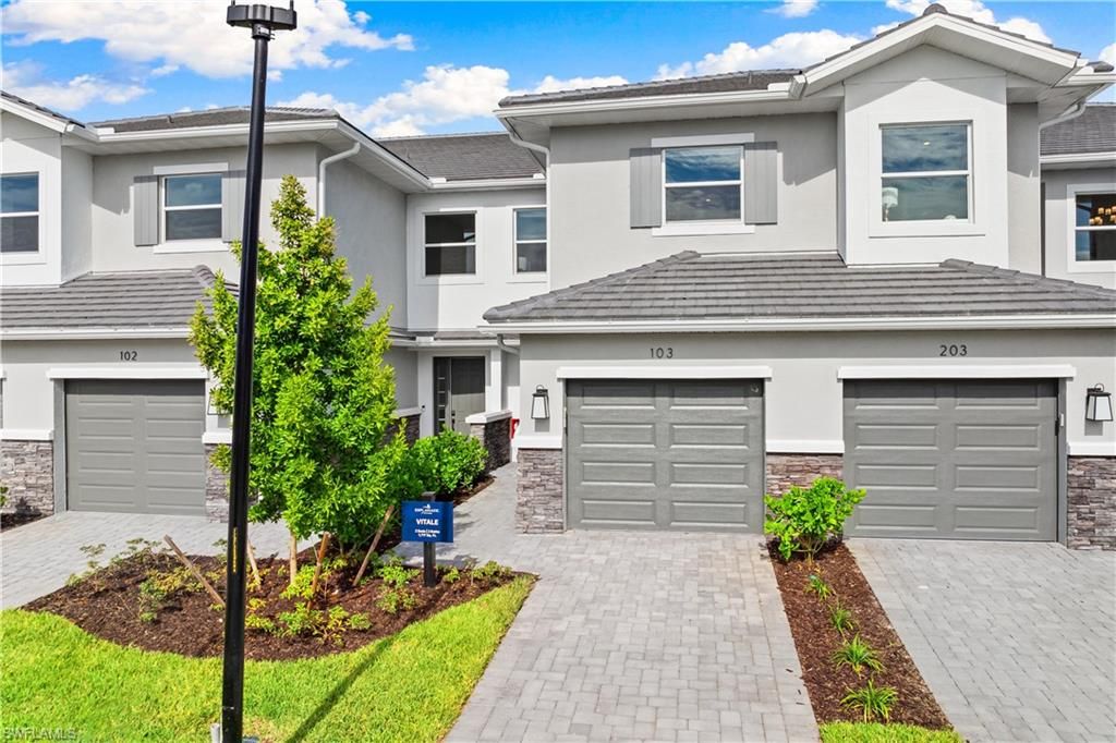 15339 Giardino DR 11-103, Naples, FL 34114