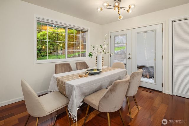 2805 112th Avenue SE, Bellevue, WA 98004
