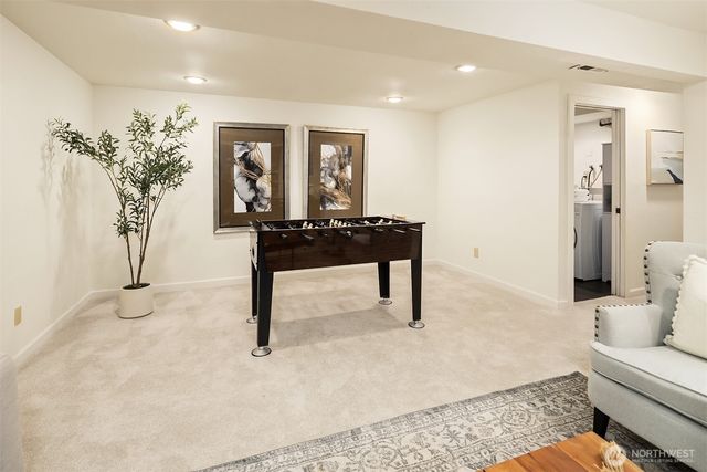 2805 112th Avenue SE, Bellevue, WA 98004