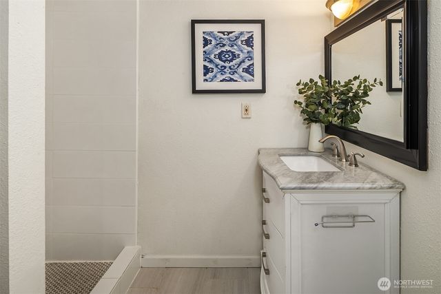 2805 112th Avenue SE, Bellevue, WA 98004