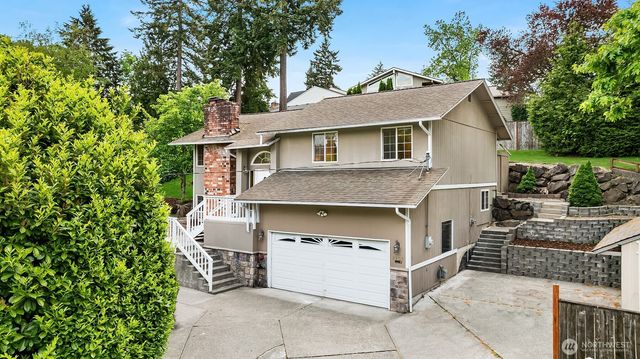 2805 112th Avenue SE, Bellevue, WA 98004