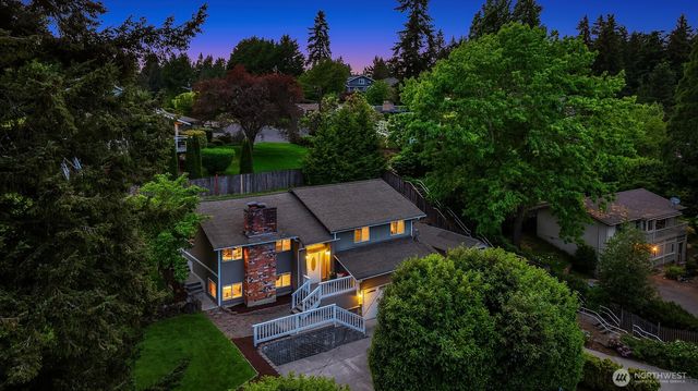 2805 112th Avenue SE, Bellevue, WA 98004