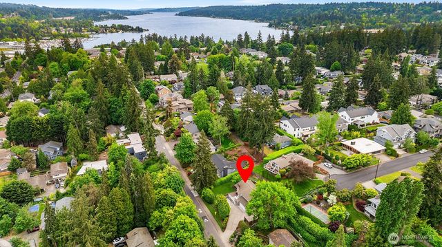 2805 112th Avenue SE, Bellevue, WA 98004