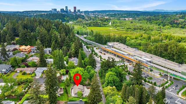 2805 112th Avenue SE, Bellevue, WA 98004