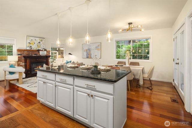 2805 112th Avenue SE, Bellevue, WA 98004