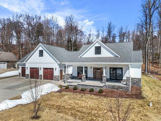 9339 E Summerfield Drive, Elmwood Twp, MI 49684