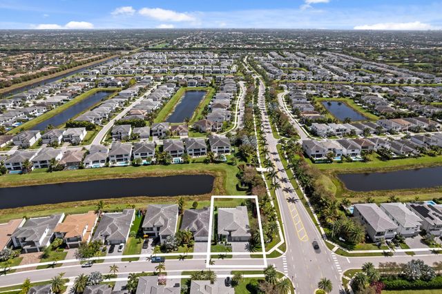 17136 Aquavera Way, Boca Raton, FL 33496