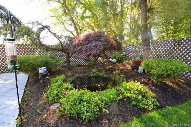 66 Singingwood Drive, Holbrook, NY 11741