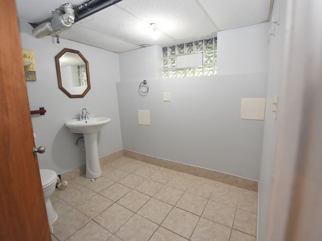 5153 W 64th Place, Chicago, IL 60638