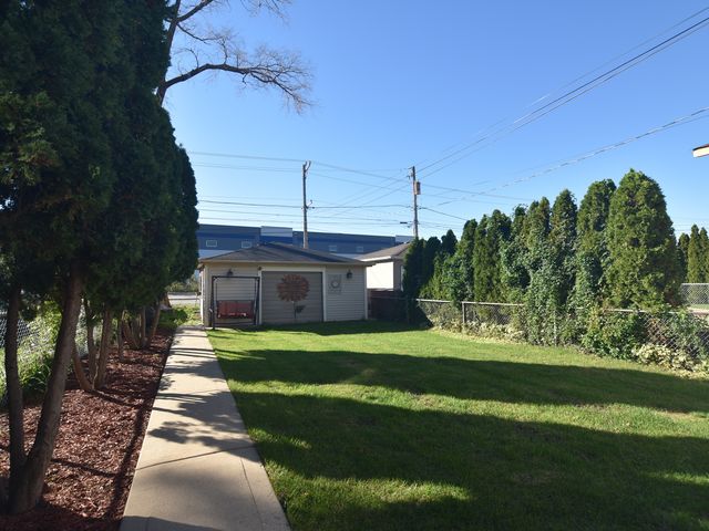 5153 W 64th Place, Chicago, IL 60638