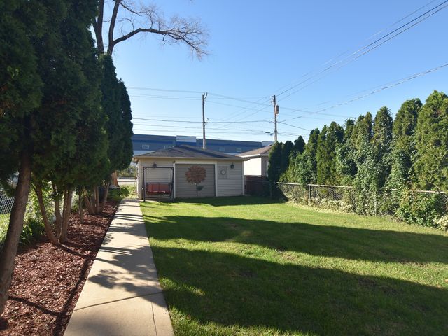 5153 W 64th Place, Chicago, IL 60638