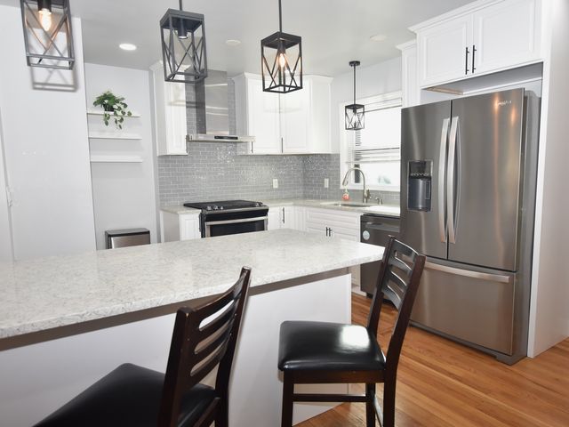 5153 W 64th Place, Chicago, IL 60638