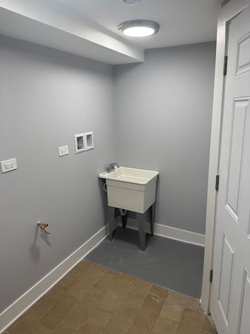 1540 S Ridgeway Avenue, Chicago, IL 60623