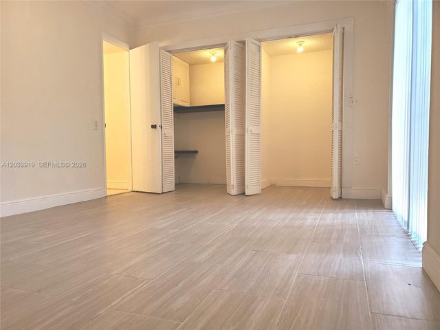 250 NW 107th Ave 106, Miami, FL 33172