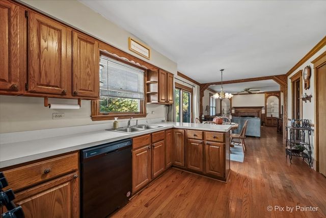 765 Crest Drive, Cary, IL 60013
