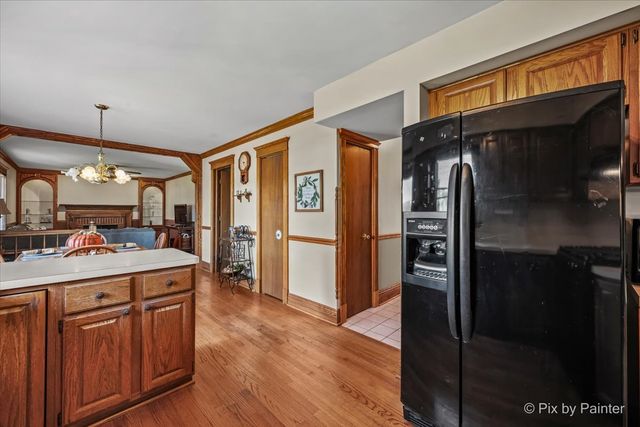 765 Crest Drive, Cary, IL 60013