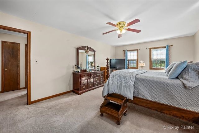 765 Crest Drive, Cary, IL 60013