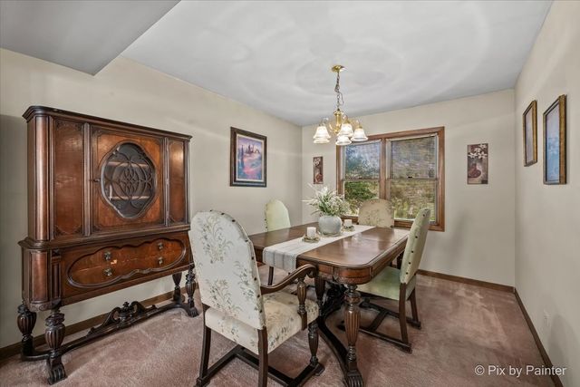 765 Crest Drive, Cary, IL 60013