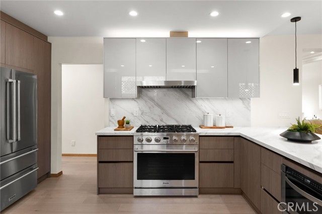 348 S Orange Drive, Los Angeles, CA 90036