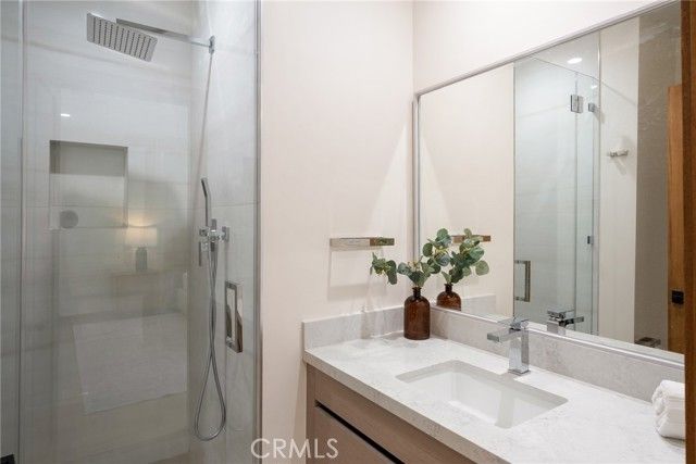 348 S Orange Drive, Los Angeles, CA 90036