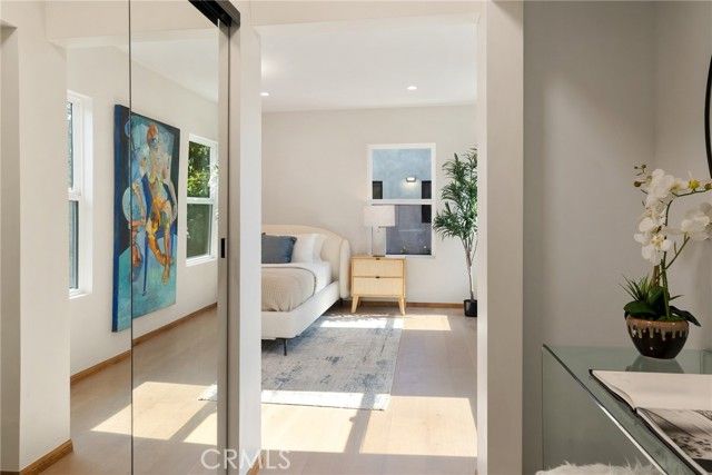 348 S Orange Drive, Los Angeles, CA 90036