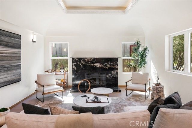 348 S Orange Drive, Los Angeles, CA 90036