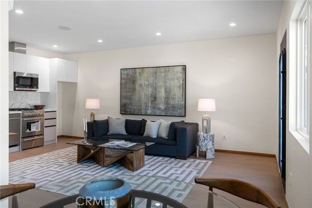 348 S Orange Drive, Los Angeles, CA 90036