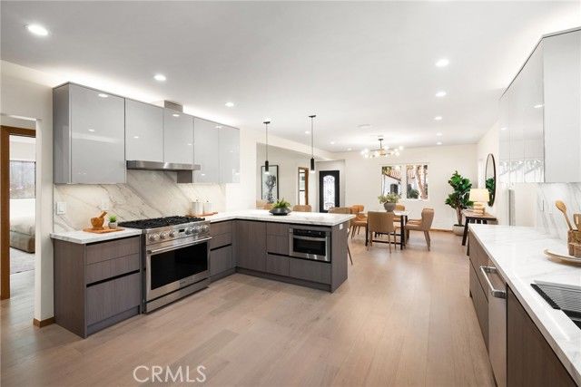 348 S Orange Drive, Los Angeles, CA 90036