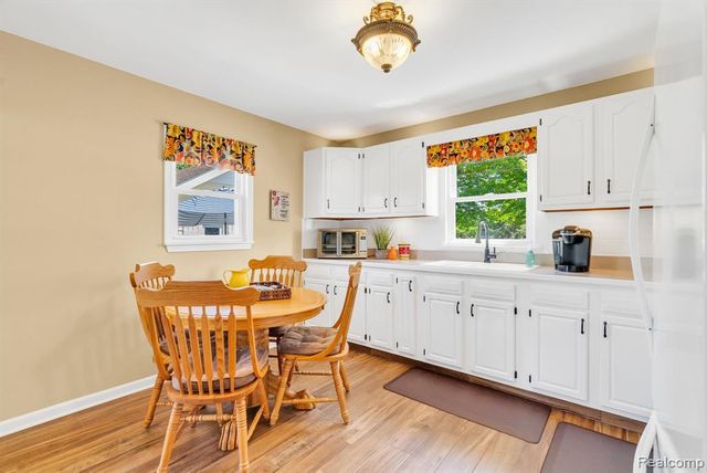 1020 Capac Road, Berlin, MI 48002