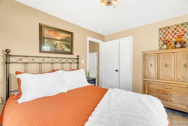 1020 Capac Road, Berlin, MI 48002