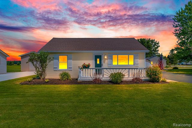 1020 Capac Road, Berlin, MI 48002