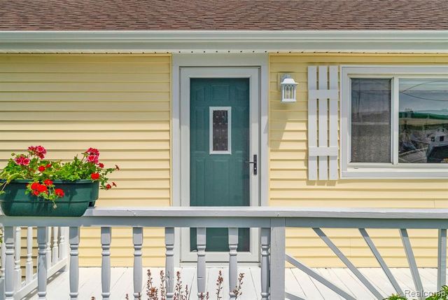 1020 Capac Road, Berlin, MI 48002