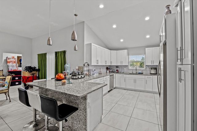 115 SW Glenwood Drive, Port St. Lucie, Port St Lucie, FL 34984