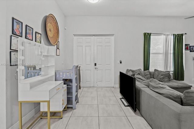 115 SW Glenwood Drive, Port St. Lucie, Port St Lucie, FL 34984