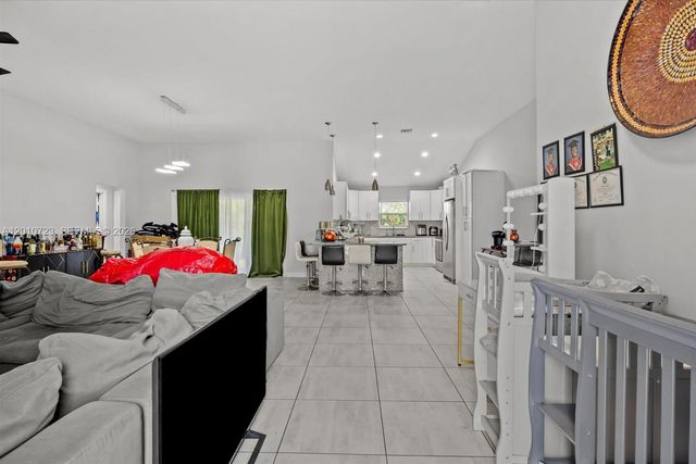 115 SW Glenwood Drive, Port St. Lucie, Port St Lucie, FL 34984