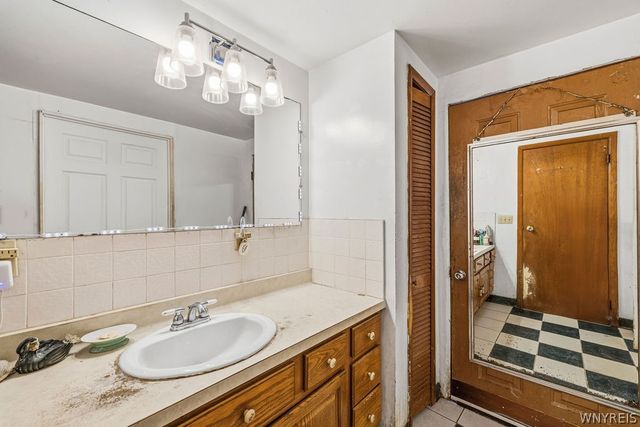 41 West Avenue, Buffalo, NY 14201
