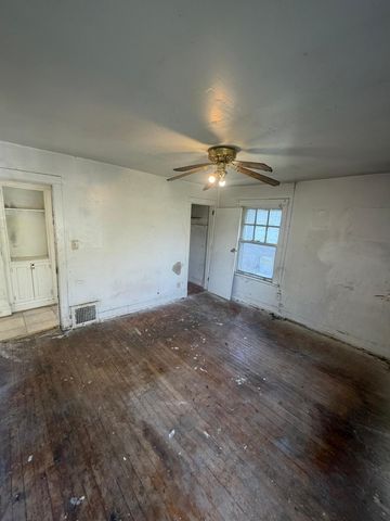 809 Pierce Street, Gary, IN 46402