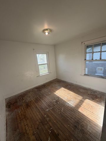 809 Pierce Street, Gary, IN 46402