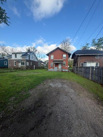 809 Pierce Street, Gary, IN 46402