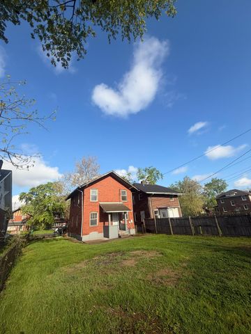 809 Pierce Street, Gary, IN 46402