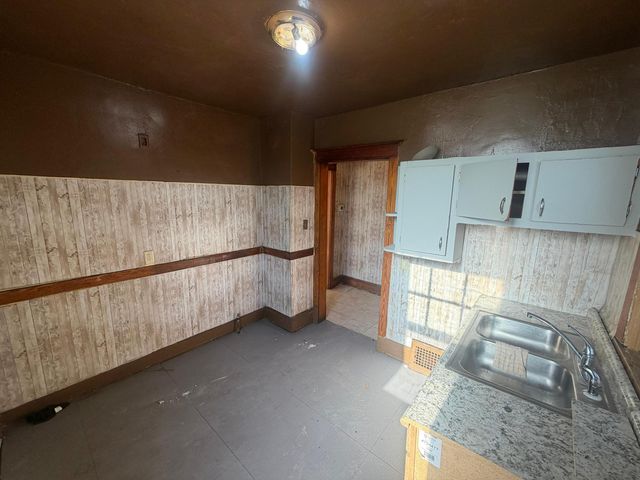 809 Pierce Street, Gary, IN 46402