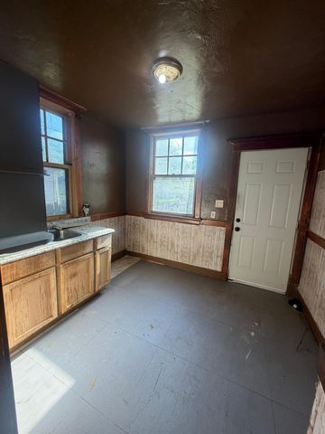 809 Pierce Street, Gary, IN 46402