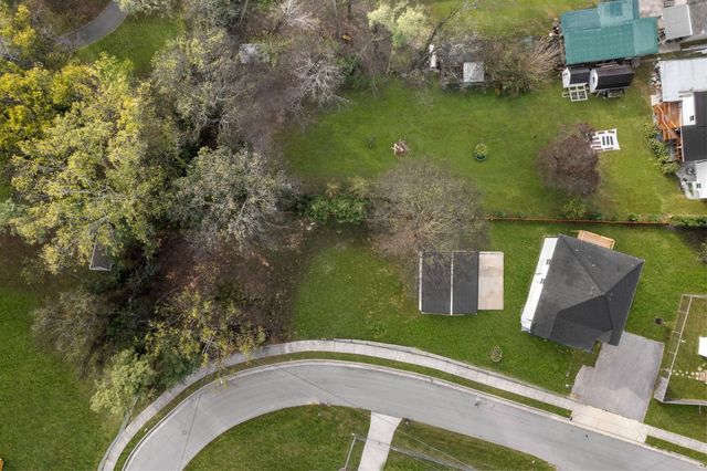 1055 11th St, Old Hickory, TN 37138