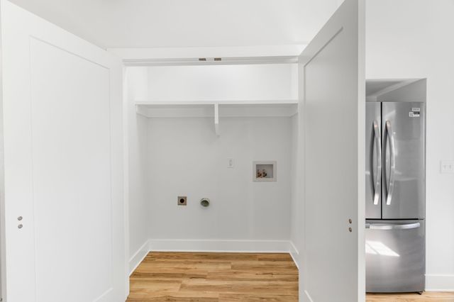 1055 11th St, Old Hickory, TN 37138