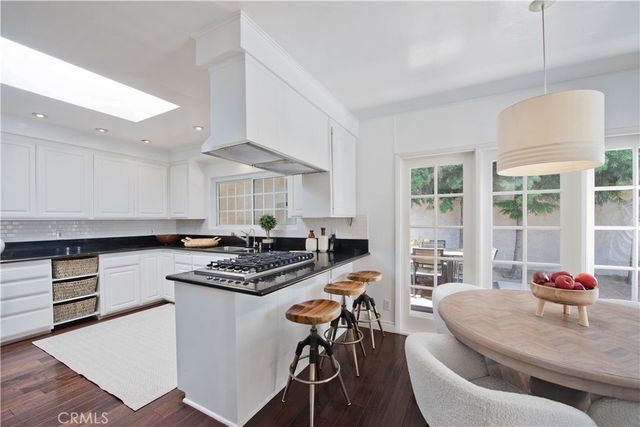 18056 Lake Encino, Encino, CA 91316