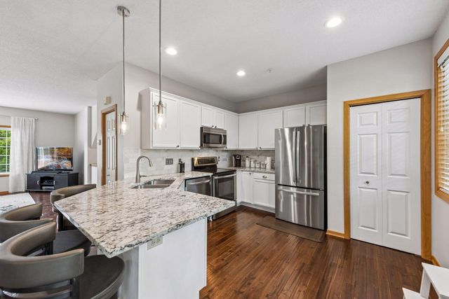 787 Fairfield Circle, Minnetonka, MN 55305