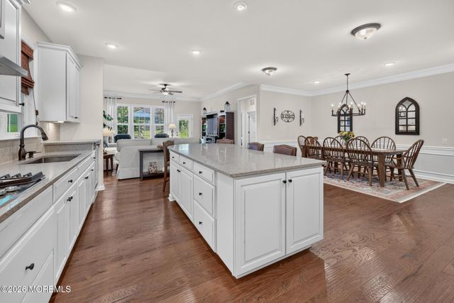 12 Aylesford Lane, Manchester, NJ 08759